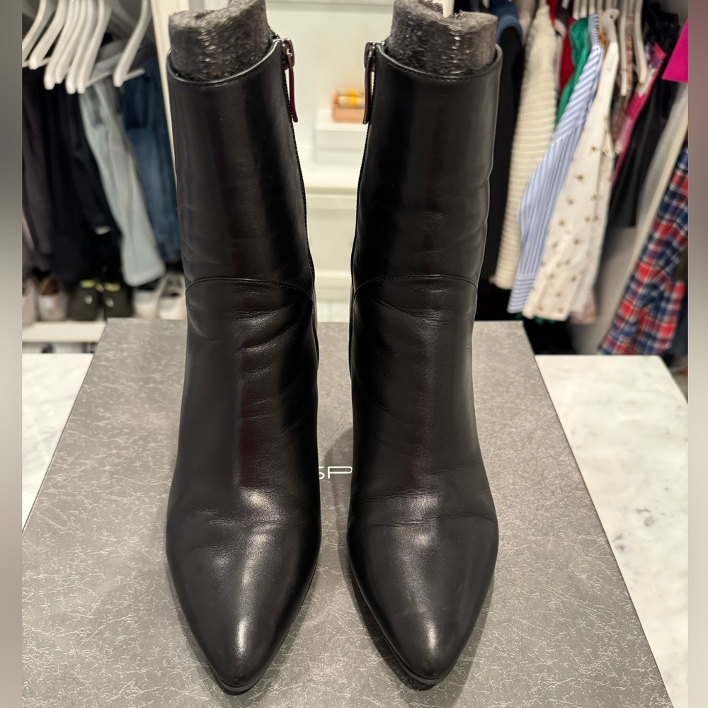 Via Spiga black leather boots size 8
